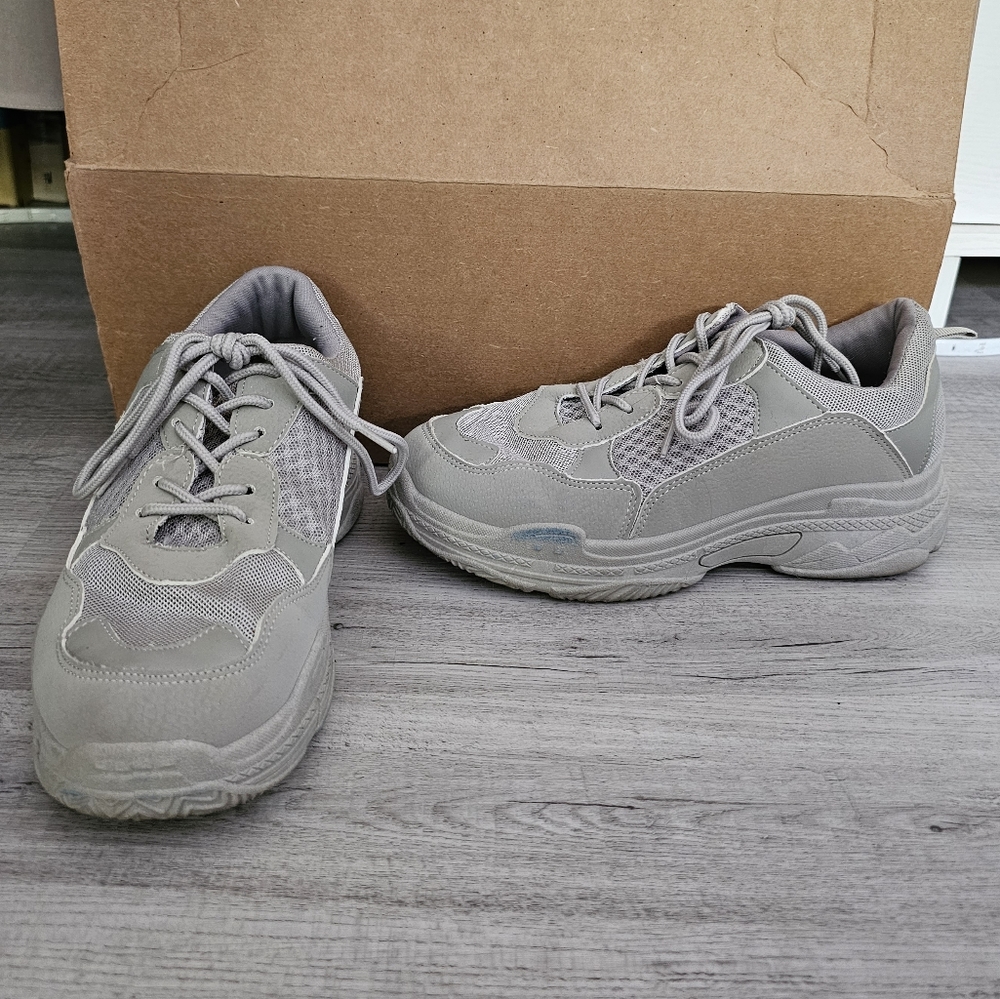 Grey Tennis Shoes